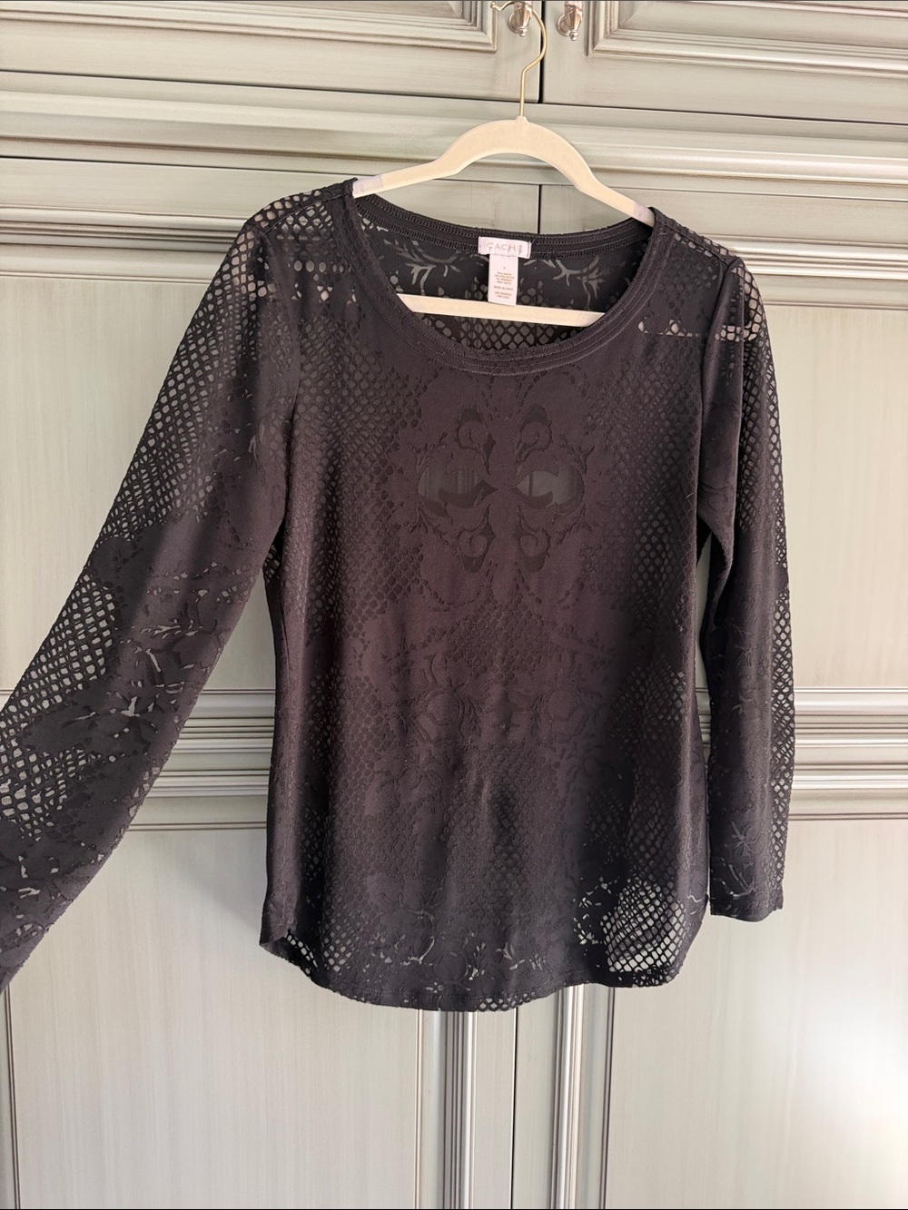 Cache Black Long-Sleeve Lace-Pattern Top